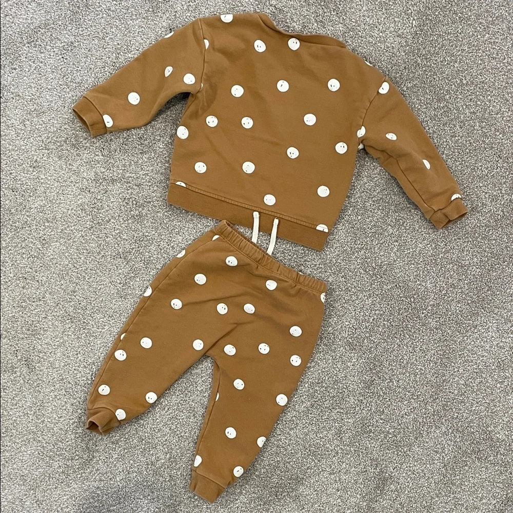 Quincy Mae Golden Long-sleeve Fleece Top and Pants Set - Picture 3 of 6